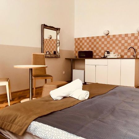 Downtown Apartment Будапеща Екстериор снимка
