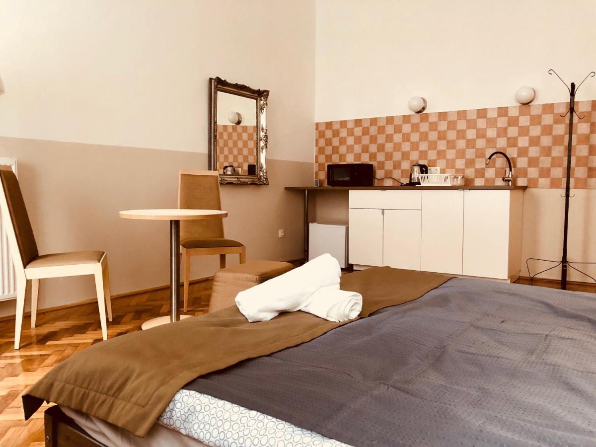 Downtown Apartment Будапеща Екстериор снимка