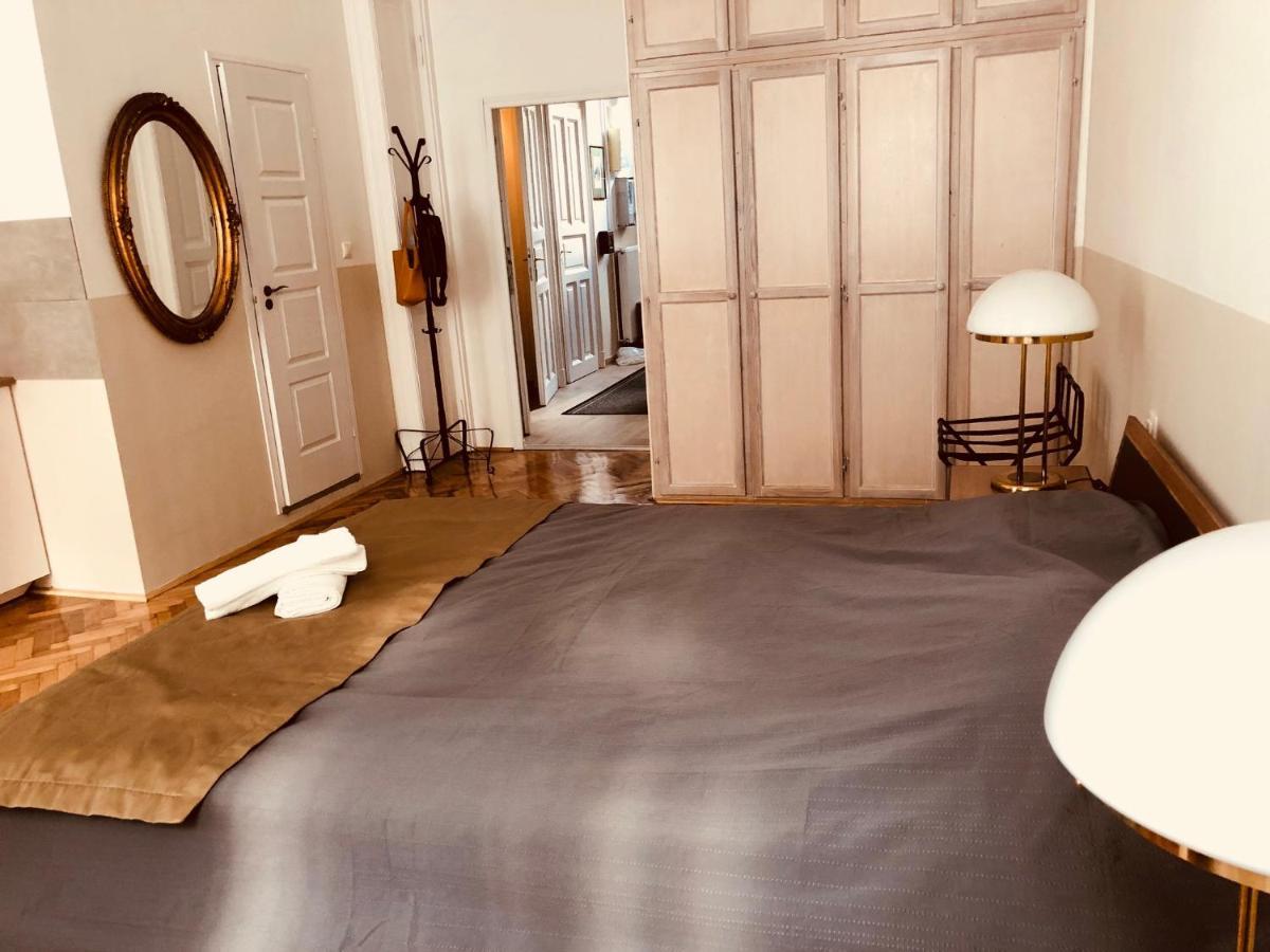 Downtown Apartment Будапеща Екстериор снимка